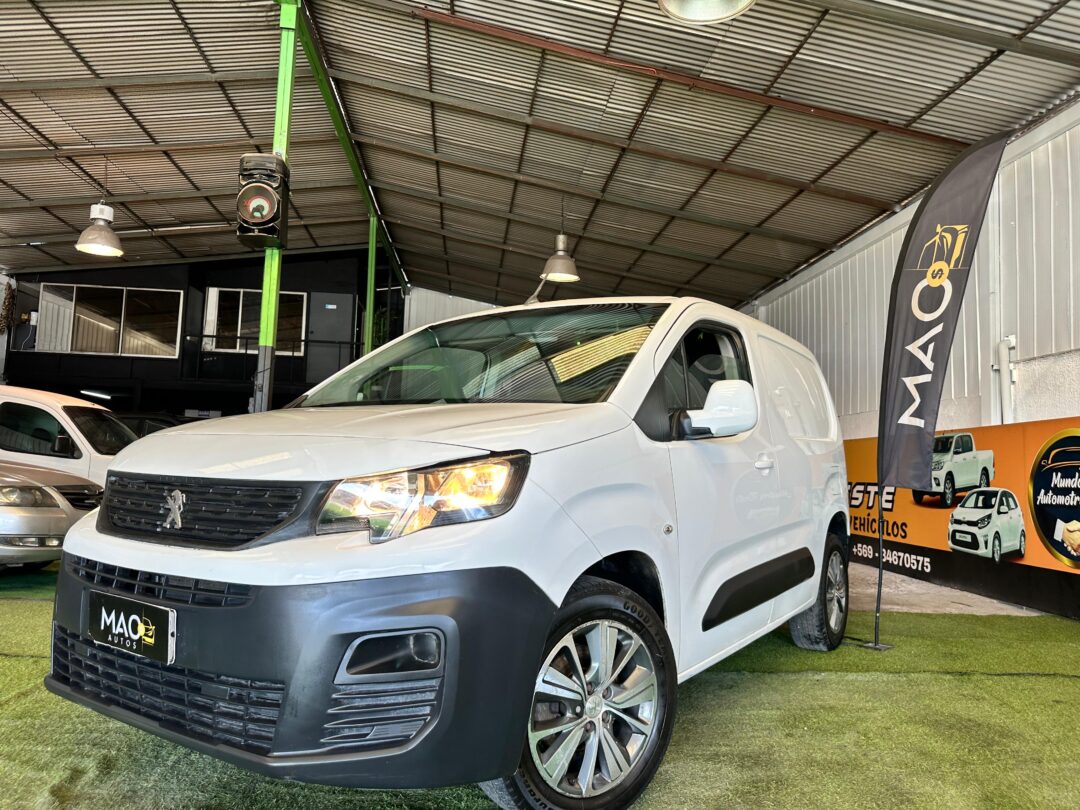 PEUGEOT PARTNER 1.6T DIESEL 2021 ÚNICA!