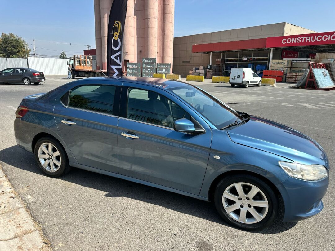 Peugeot 301 Diesel 2013 IMPECABLE - Imagen 2