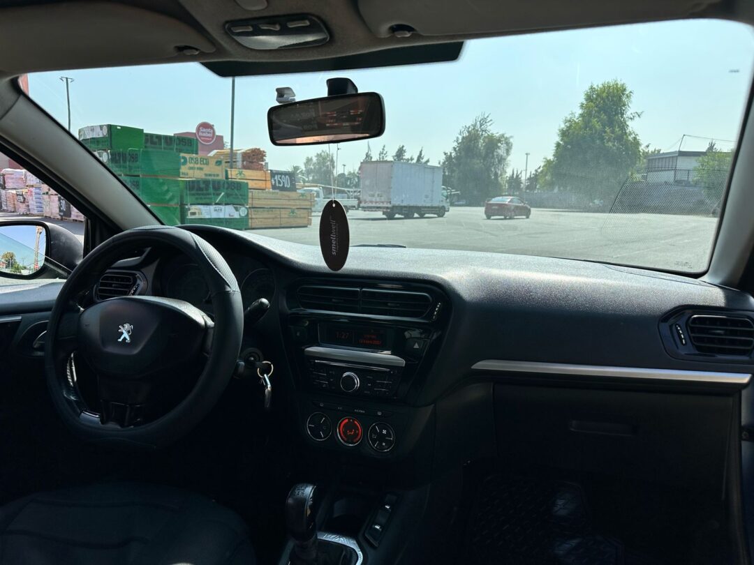 Peugeot 301 Diesel 2013 IMPECABLE - Imagen 9