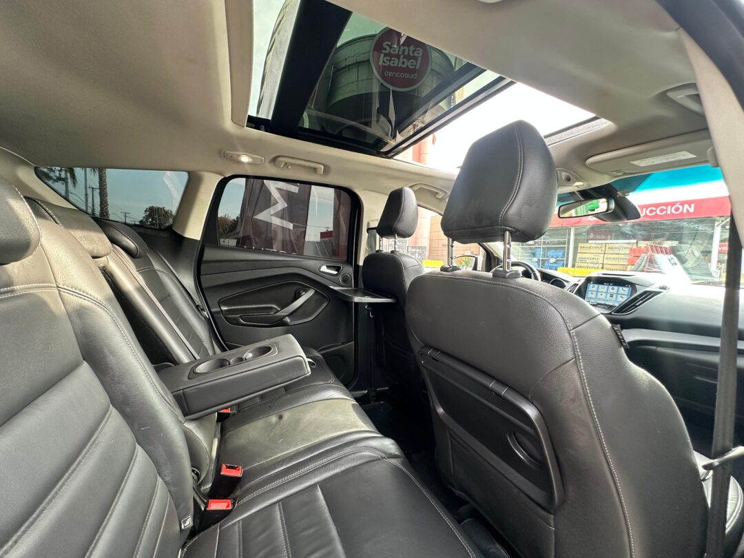Ford Escape 2019 2.0L 4x4 TOP DE LINEA - Imagen 9
