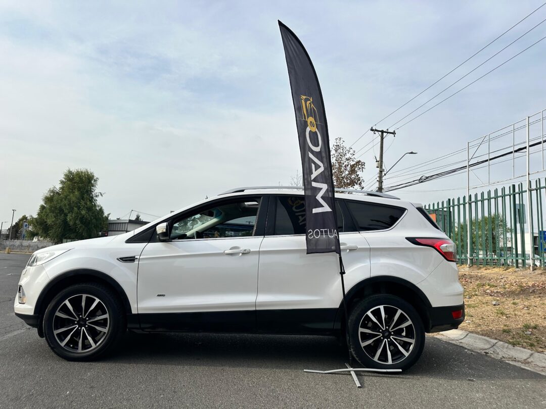 Ford Escape 2019 2.0L 4x4 TOP DE LINEA - Imagen 3