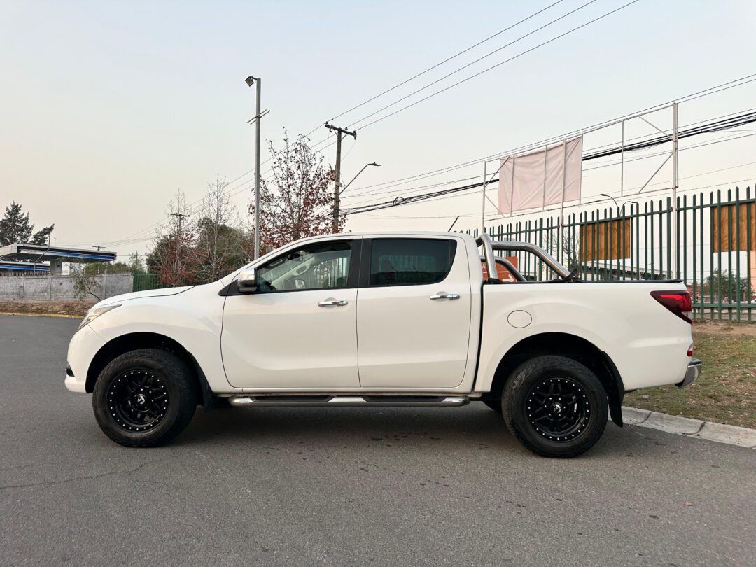 Mazda Bt-50 2021 At. 4x4 UNICO DUEÑO - Imagen 5