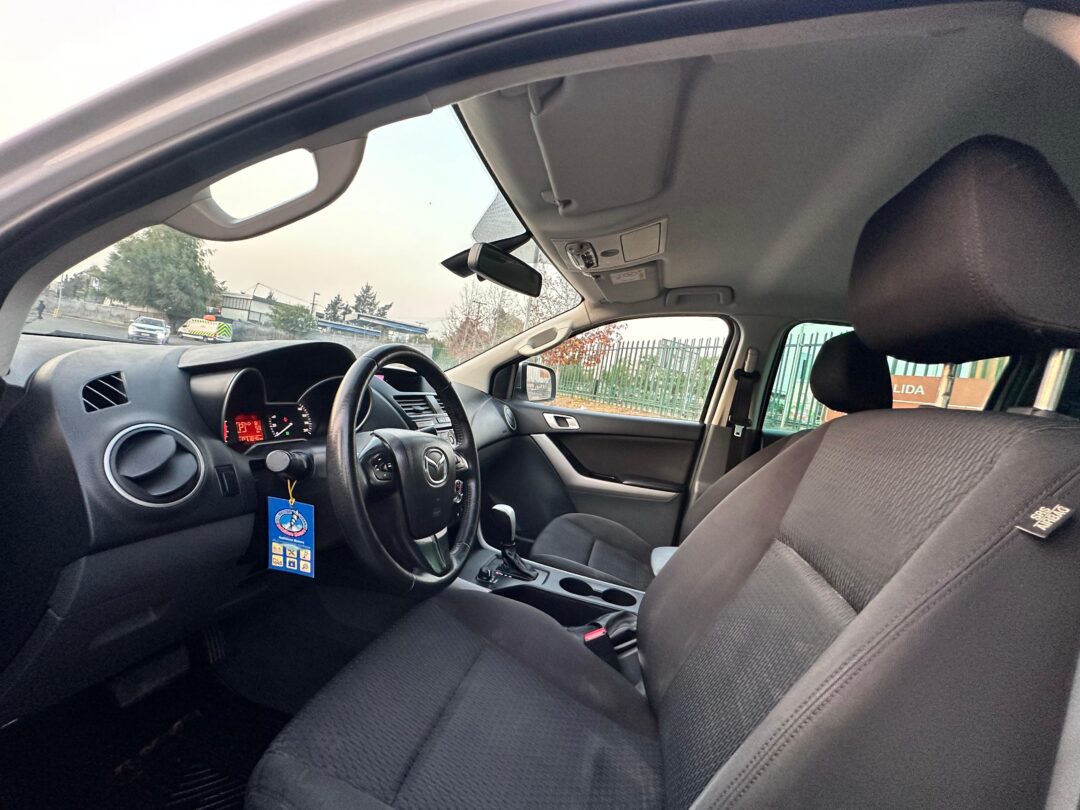 Mazda Bt-50 2021 At. 4x4 UNICO DUEÑO - Imagen 11