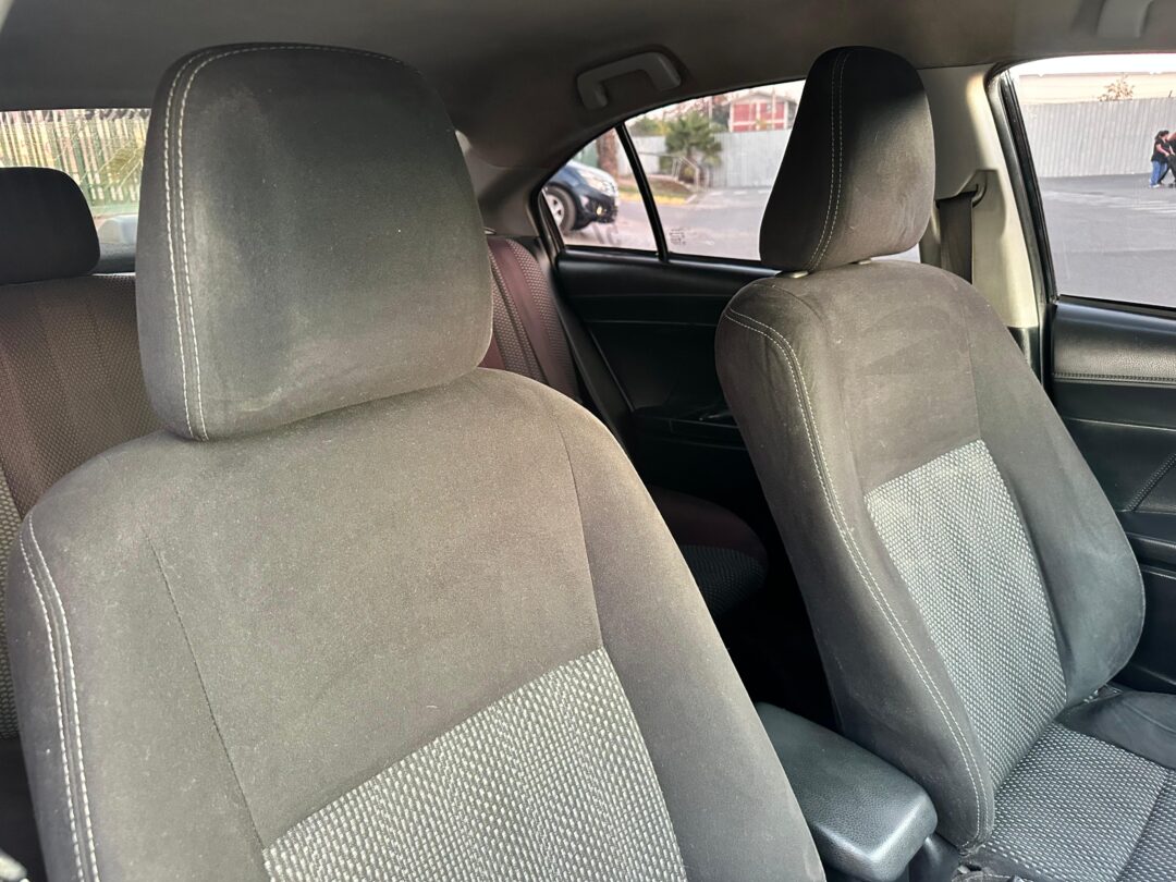 Toyota Yaris 2017 Taxi AUTOMATICO - Imagen 13