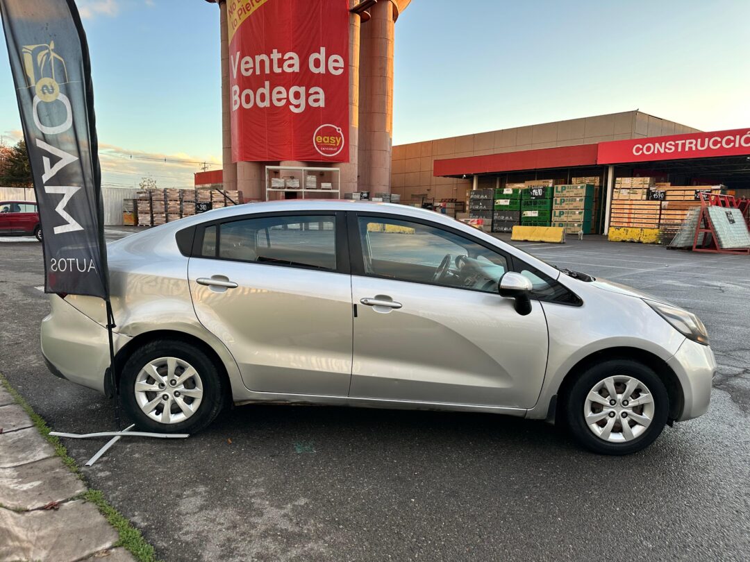 Kia Rio 4 2012 Full Equipo - Imagen 4