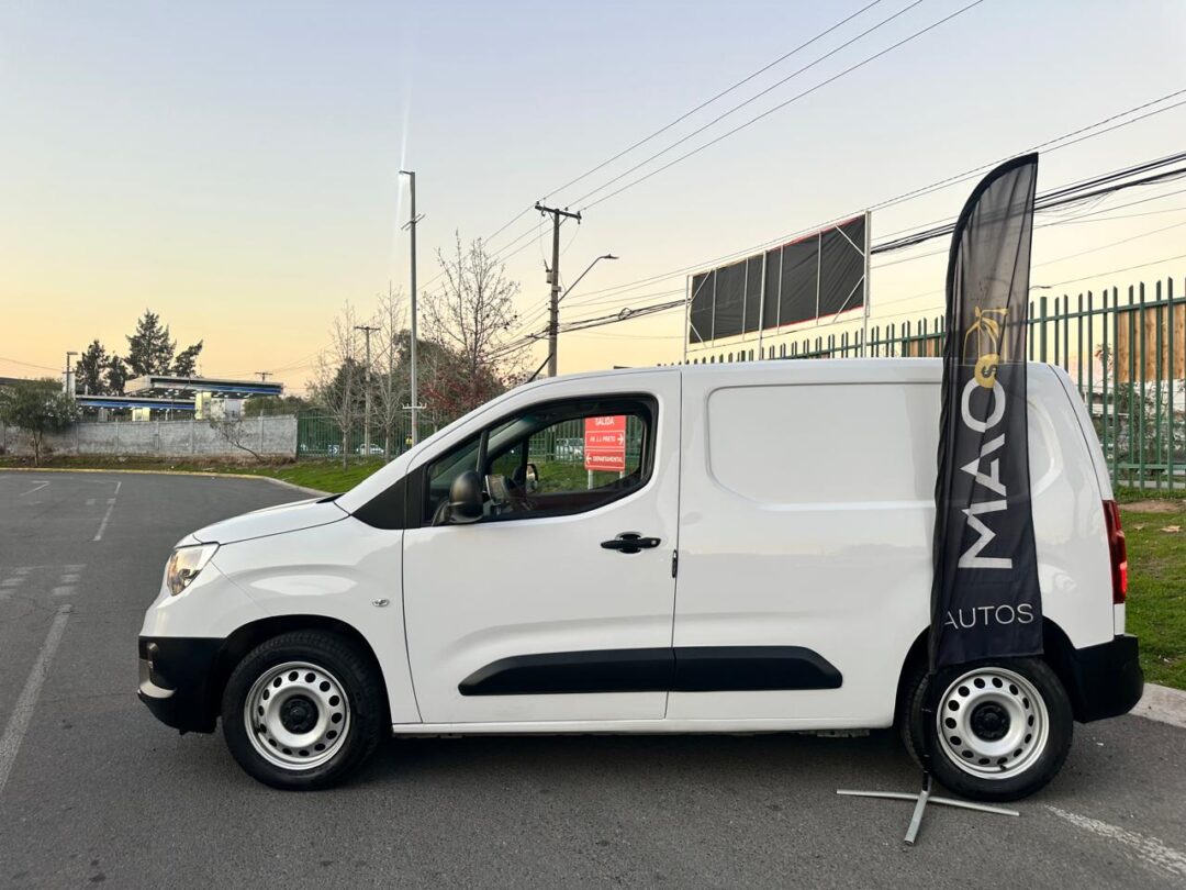 Opel Combo 2023 1.6L NUEVA - Imagen 6