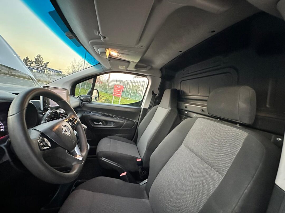 Opel Combo 2023 1.6L NUEVA - Imagen 10