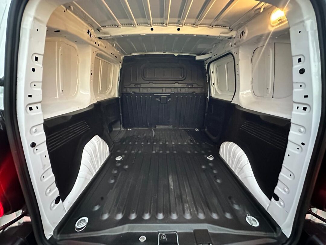 Opel Combo 2023 1.6L NUEVA - Imagen 14
